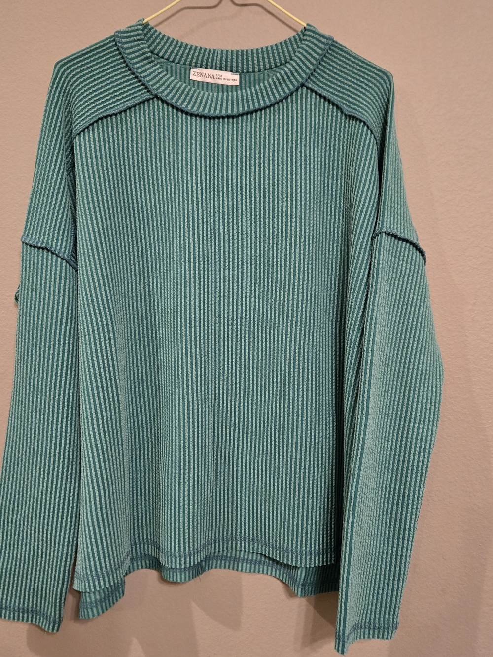 NWT Zenana Green Waffle Knit Oversized Top — Raw Hem Detail — Size S/M